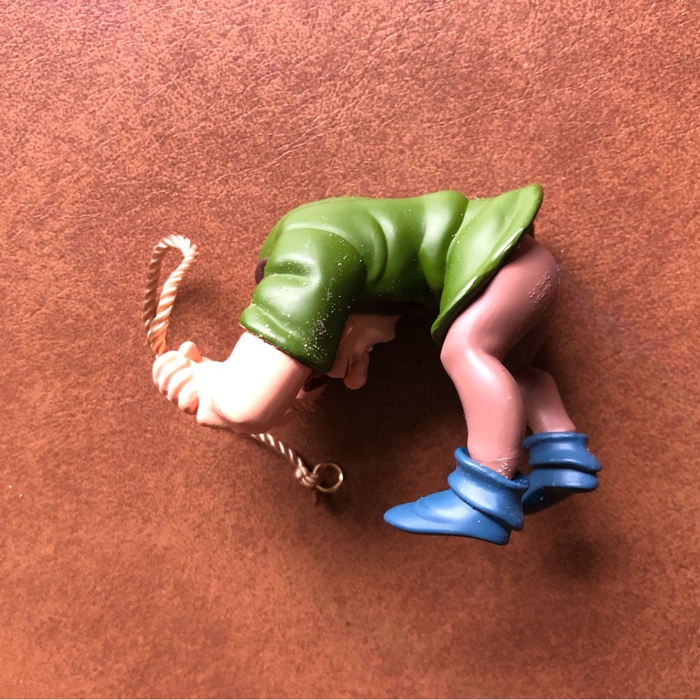 Vintage 1996 Hallmark Disney Hunchback of NorteQuasimodo Green and Blue Ornament - Picture 4 of 7